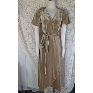 Ladies Beautiful‎ Gold Anrabess Long Wrap Dress Size Small